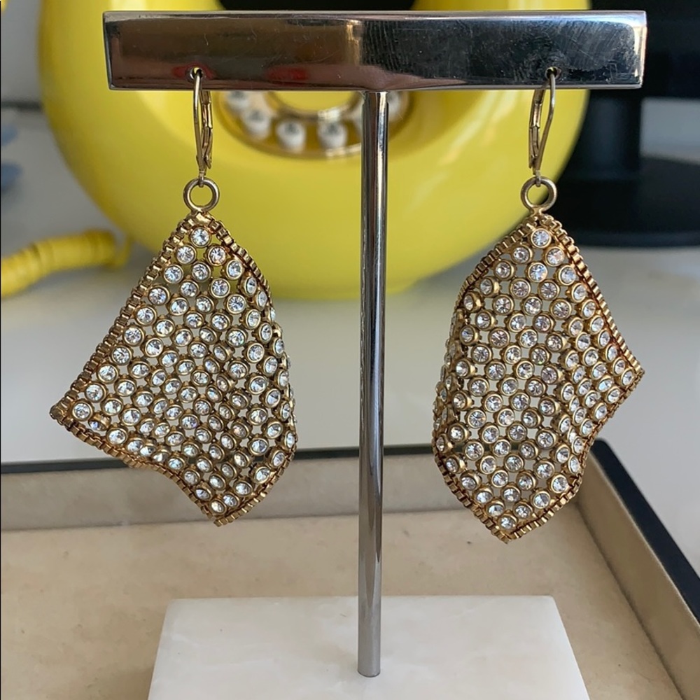 Earings - Picture 1 of 6